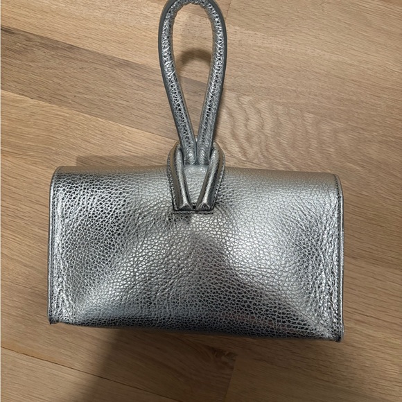 M Gemi Francesca Silver Leather Clutch - Picture 6 of 7